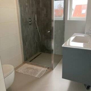 Step into a bathroom that feels brand new! 🌟
Our dedicated team ensures every surface is impeccably clean.
Rediscover the joy of a tidy space, perfect for pampering.
Contact us today and let us handle the shine! 🛁✨#weschoon #bathrooms #bathroomcleaning