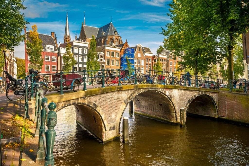 cleaning services in amsterdam